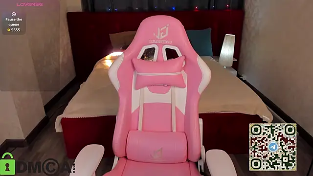 Snapshot of Mia_E1fie chatting on January 19, 2026, 1:09 am Mia E1fie online show from January 19, 2026, 1:09 am