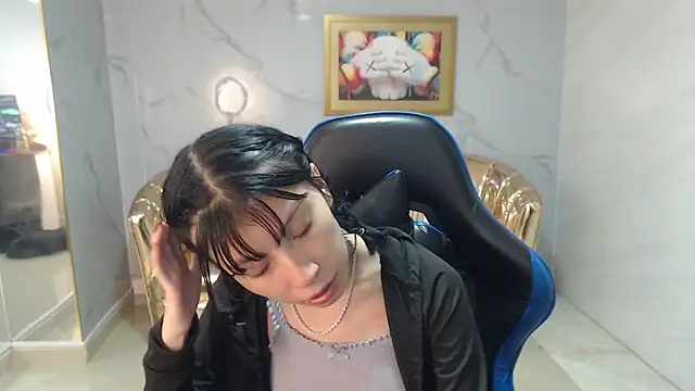 verana s online show from October 24, 2025, 8:33 am