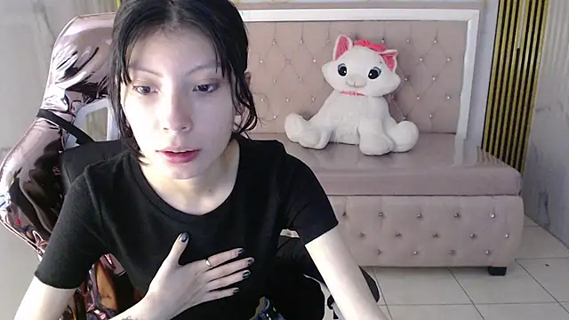 verana s online show from November 23, 2025, 8:08 pm