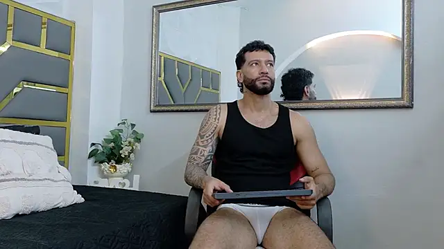 yorbymaxx online show from September 16, 2025, 2:07 pm