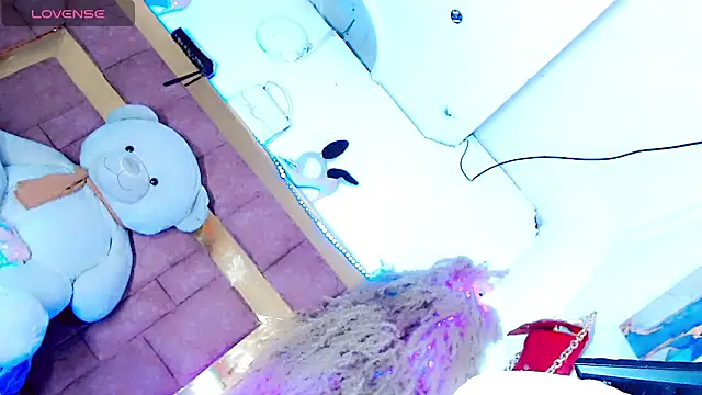 ravenous charmer online show from April 1, 2026, 1:39 am