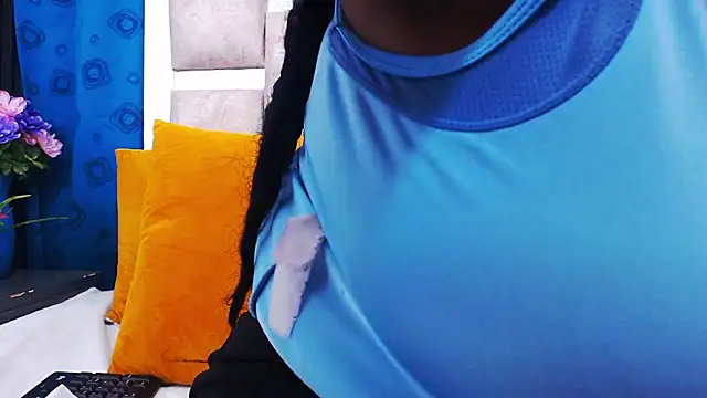 AmbarSmit online show from January 17, 2026, 8:01 pm