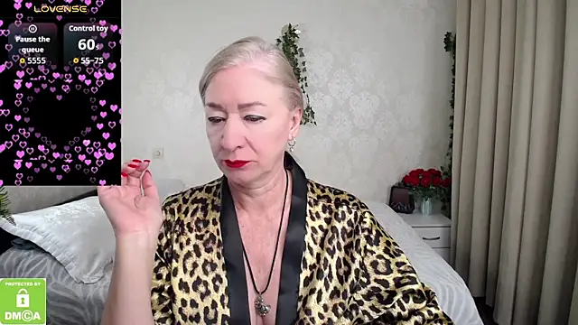 hunters woman online show from February 17, 2026, 5:15 am