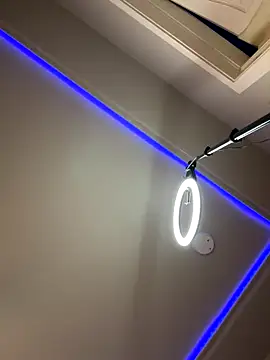 Ranthru13 online show from November 5, 2025, 9:59 pm