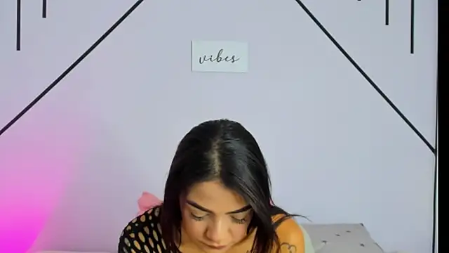 MiahCornell  online show from October 23, 2025, 6:50 pm