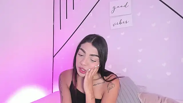 MiahCornell  online show from March 7, 2026, 8:06 pm