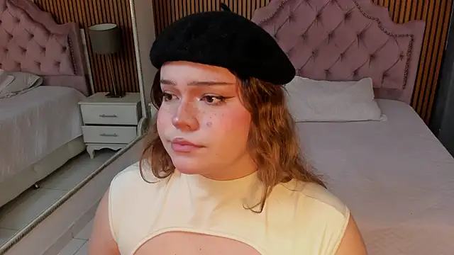 Maxxxine1 online show from September 23, 2025, 12:24 am