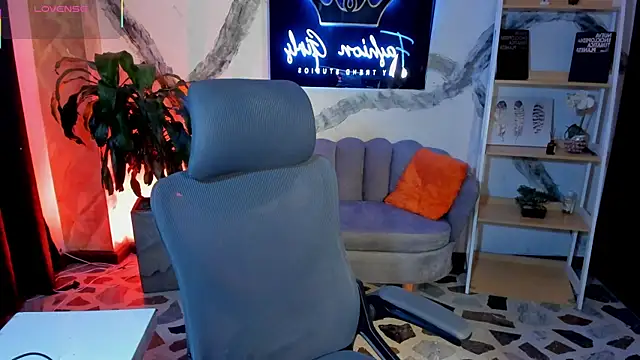 Maxxxine1 online show from December 22, 2025, 1:35 am