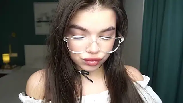 HollisHearl online show from September 25, 2025, 7:12 am