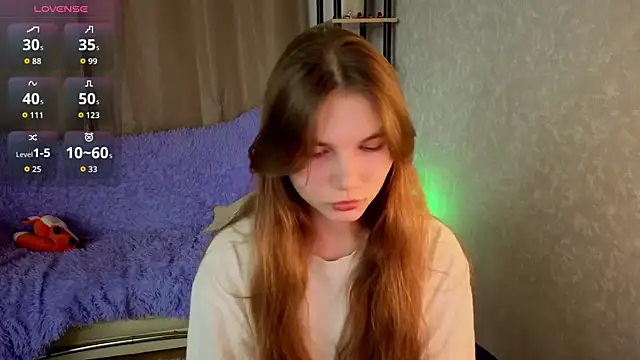 Snapshot of Nika_OMG chatting on September 18, 2025, 5:37 pm Nika OMG online show from September 18, 2025, 5:37 pm