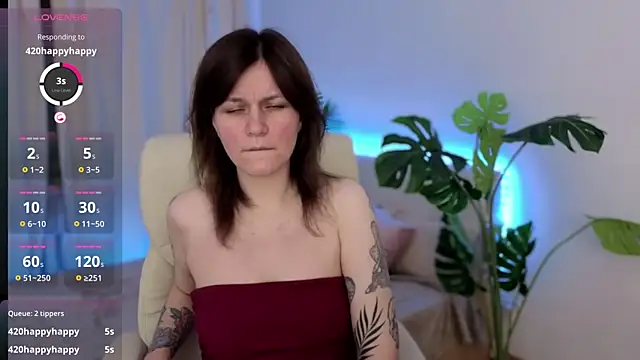 TinaMelt online show from September 22, 2025, 6:32 pm