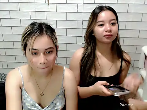 Rainea149 online show from January 5, 2026, 5:27 pm