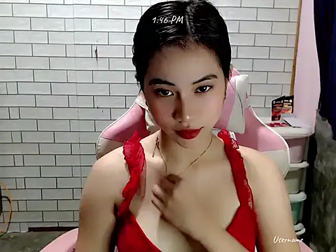 Rainea149 online show from February 25, 2026, 5:50 am