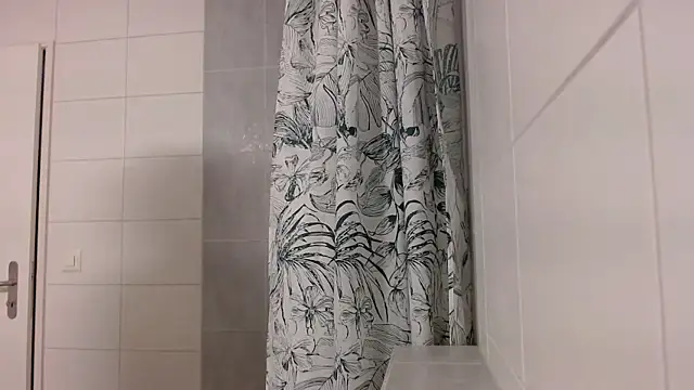 Hijuga online show from April 13, 2026, 4:45 pm