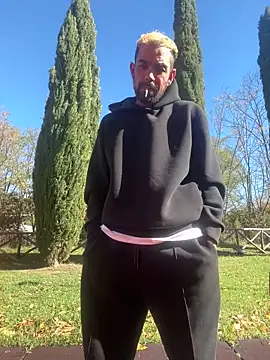 Snapshot of Nonsoilmionome89 chatting on October 27, 2025, 9:46 am Nonsoilmionome89 online show from October 27, 2025, 9:46 am