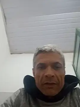 Snapshot of BrenoAvelar chatting on July 5, 2026, 2:18 am BrenoAvelar online show from July 5, 2026, 2:18 am