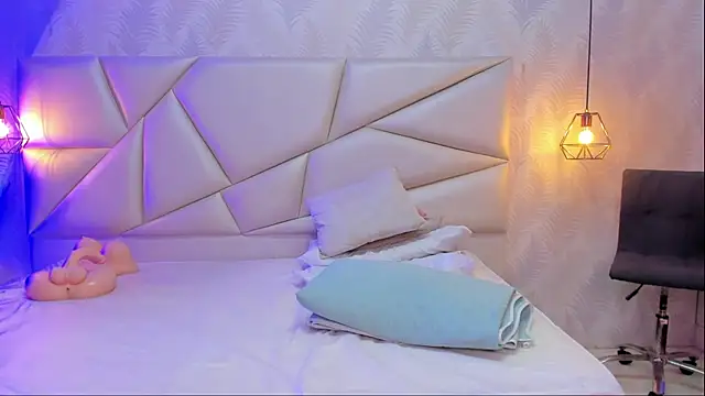 lulukawai16 online show from October 4, 2025, 7:23 pm