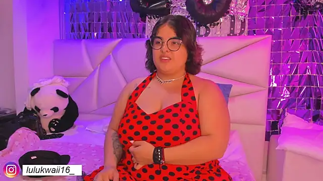 lulukawai16 online show from May 14, 2026, 7:09 pm