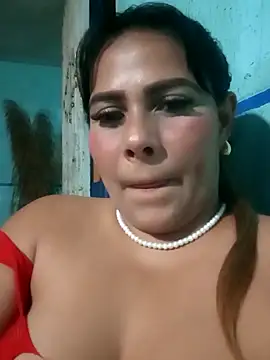 Snapshot of camila_rogue chatting on October 12, 2025, 1:37 am camila rogue online show from October 12, 2025, 1:37 am