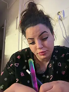 sexybunny18255 online show from December 15, 2025, 10:36 pm