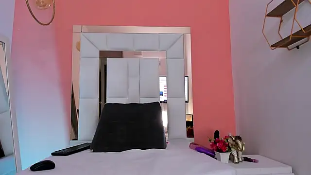 Horny ebonys online show from October 9, 2025, 7:56 pm