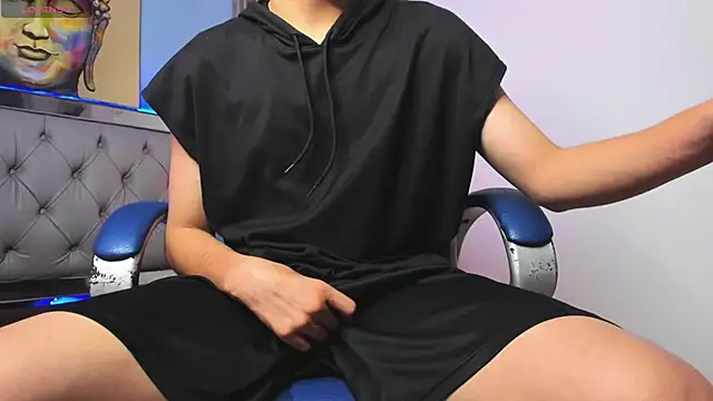 SamBlack  online show from September 14, 2025, 12:37 pm