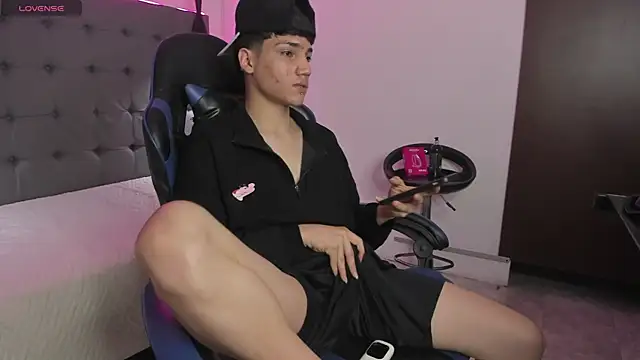 SamBlack  online show from April 10, 2026, 1:16 pm