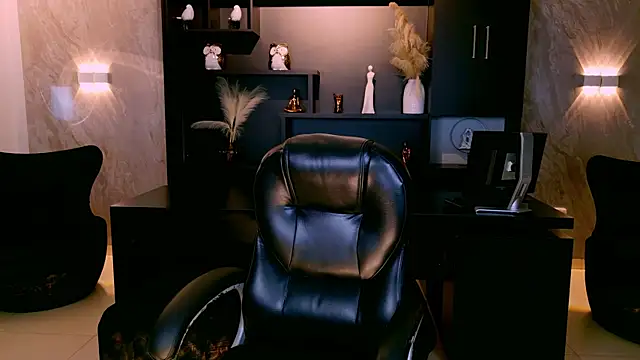Snapshot of AgathaKondo_ chatting on June 23, 2026, 11:14 pm AgathaKondo online show from June 23, 2026, 11:14 pm