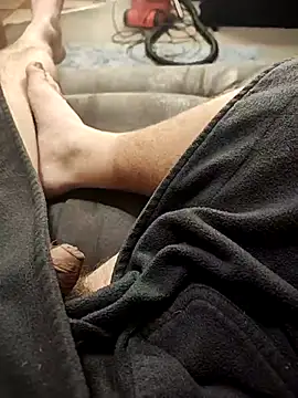 hubbyfun19 online show from November 4, 2025, 6:01 am