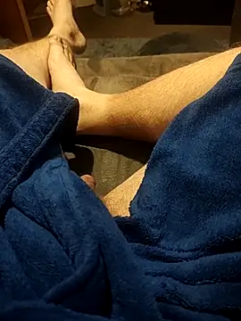 Snapshot of hubbyfun19 chatting on January 17, 2026, 6:18 am hubbyfun19 online show from January 17, 2026, 6:18 am