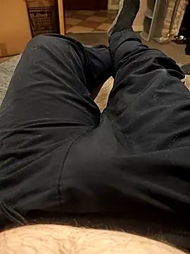 Snapshot of hubbyfun19 chatting on January 17, 2026, 6:22 pm hubbyfun19 online show from January 17, 2026, 6:22 pm