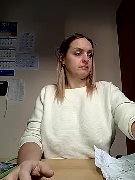 Ami Foxy online show from November 25, 2025, 11:43 am