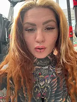 AlexandraWildd online show from April 8, 2026, 10:04 am