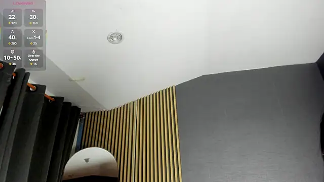 Gina 77 online show from November 8, 2025, 12:16 pm