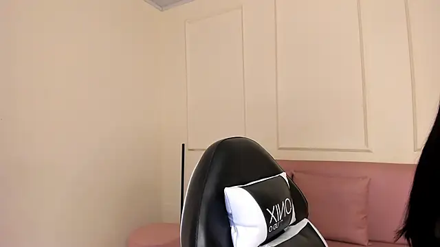 Snapshot of Lilily_lv chatting on September 20, 2025, 12:17 pm Lilily lv online show from September 20, 2025, 12:17 pm