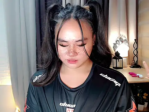 ursexy ceciliaxx online show from September 24, 2025, 3:26 pm