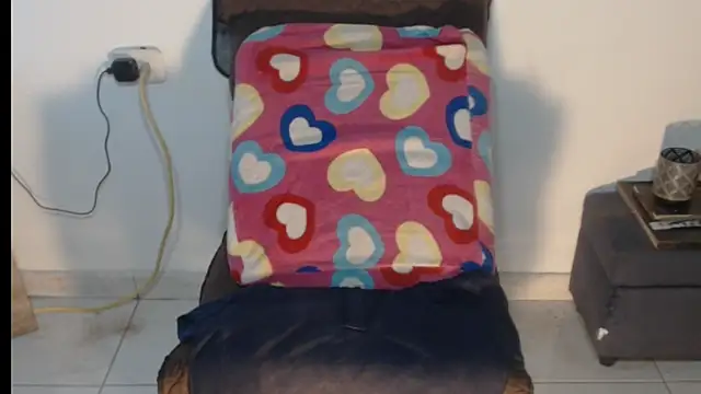 Milf Valeria online show from January 14, 2026, 5:18 pm