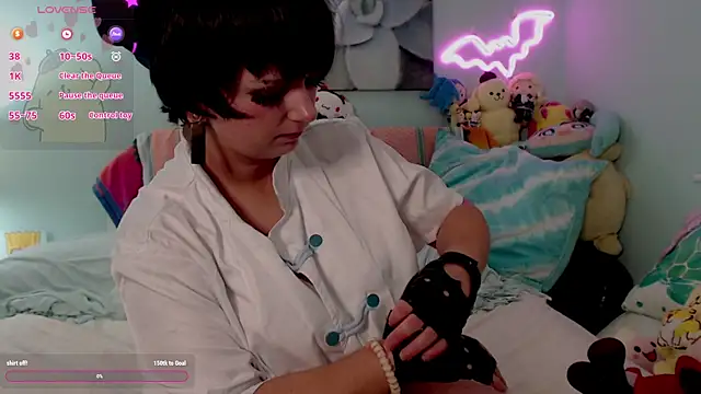 starsaturn online show from October 11, 2025, 3:06 am