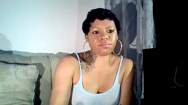 vexyrae online show from October 25, 2025, 7:49 am