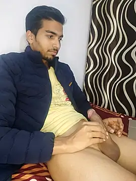 Snapshot of Sweetfucker_ chatting on November 26, 2025, 9:10 am Sweetfucker online show from November 26, 2025, 9:10 am