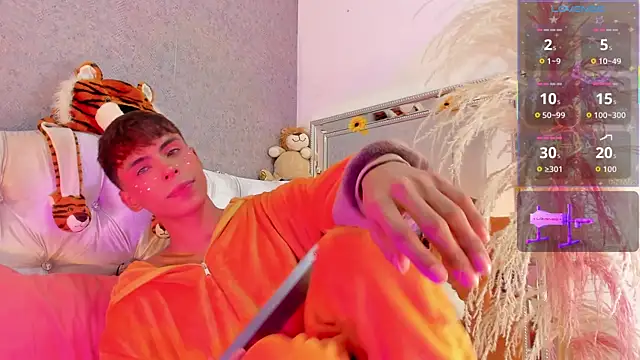 PrincePoppy online show from September 8, 2025, 8:30 pm