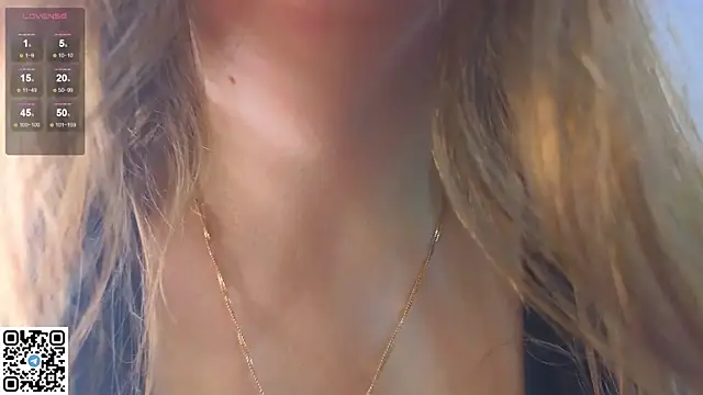 miss bubbles  online show from October 31, 2025, 11:17 pm