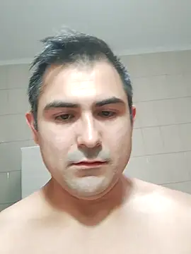 Snapshot of Bradd_32 chatting on February 19, 2026, 7:54 pm Bradd 32 online show from February 19, 2026, 7:54 pm