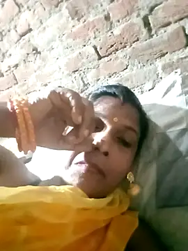 Snapshot of Savita992 chatting on September 20, 2025, 4:52 pm Savita992 online show from September 20, 2025, 4:52 pm