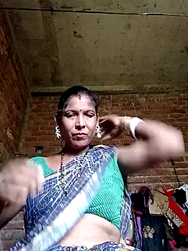 Snapshot of Savita992 chatting on September 21, 2025, 5:20 am Savita992 online show from September 21, 2025, 5:20 am