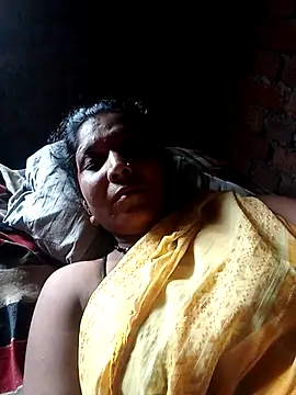 Snapshot of Savita992 chatting on September 23, 2025, 6:05 am Savita992 online show from September 23, 2025, 6:05 am