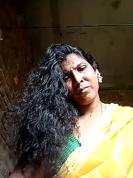 Snapshot of Savita992 chatting on September 25, 2025, 7:01 am Savita992 online show from September 25, 2025, 7:01 am