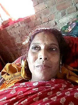 Snapshot of Savita992 chatting on October 6, 2025, 1:25 am Savita992 online show from October 6, 2025, 1:25 am