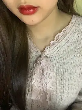 Linhtruong  online show from February 9, 2026, 4:27 am