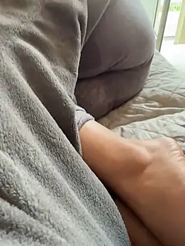 atuttaforza003 online show from April 20, 2026, 12:52 pm